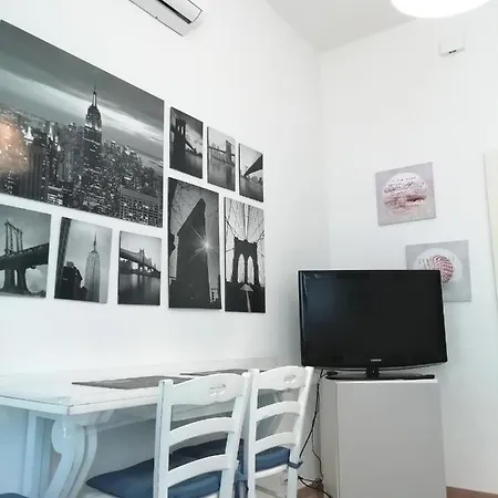 Gio-house * لاديسْبولِ