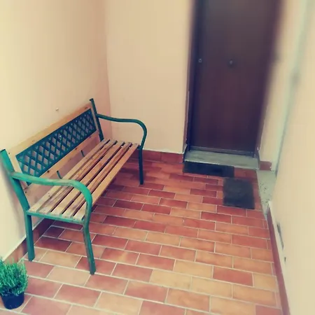 Gio-house * لاديسْبولِ
