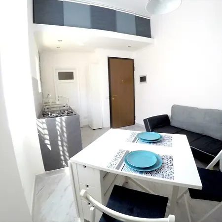 Gio-house شقة *